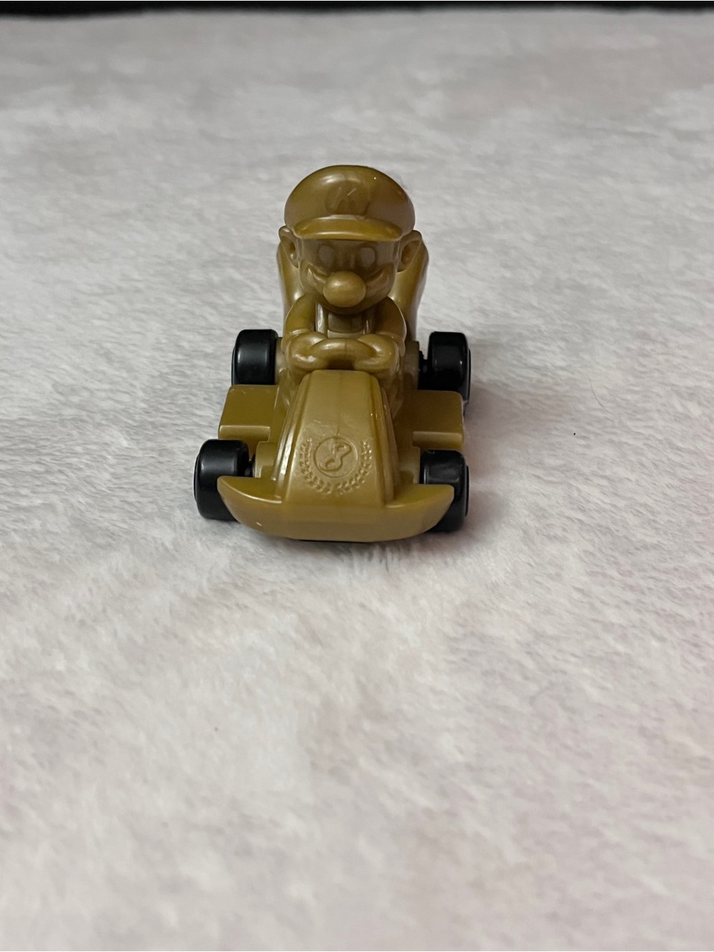 Gold Mario/ Mario Kart Toy Car - Nintendo/ McDonalds